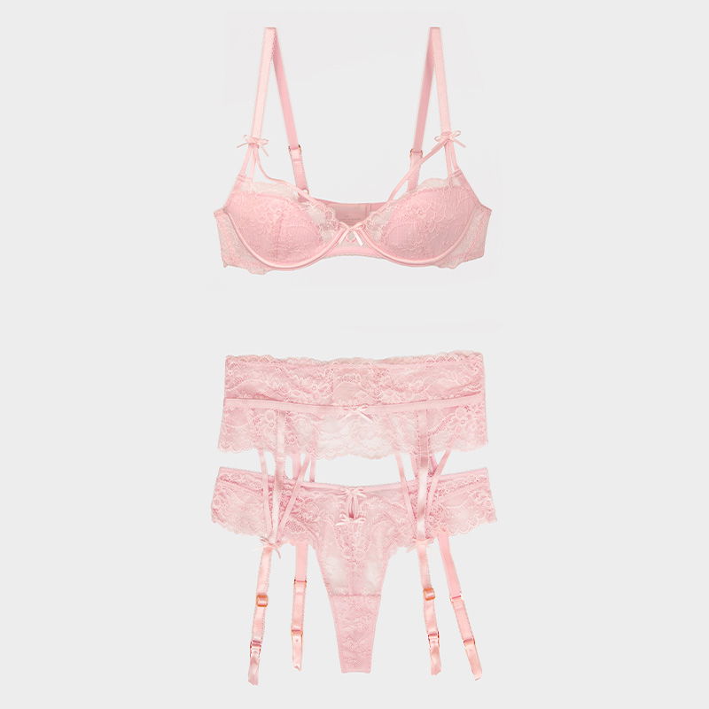 Set di tre pezzi di biancheria intima
